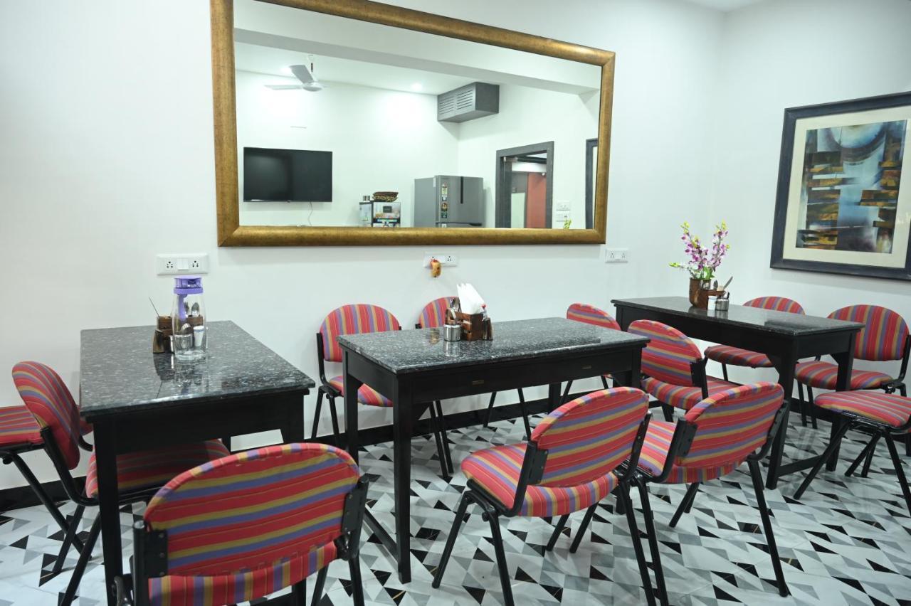Elgin Suites コルカタ エクステリア 写真